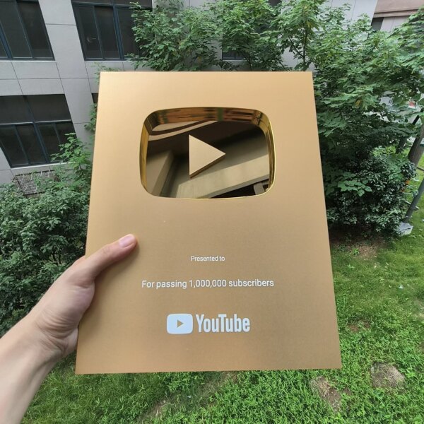 Gold customized name YouTube play button award plaque,custom YouTube award