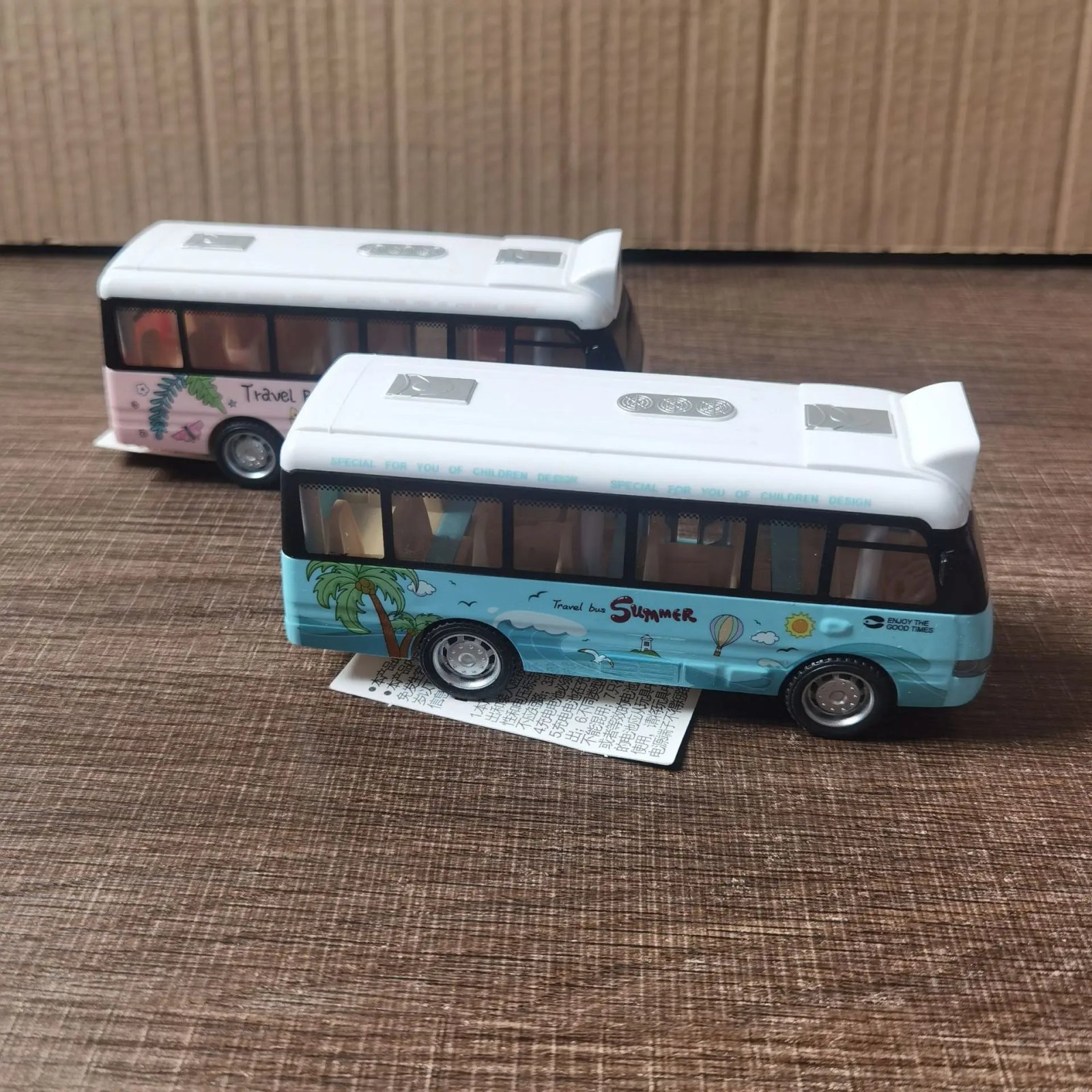 Kids Sound Light Tour School Bus Model Boy Girl Toy Die Cast Metal Little Cars Cars City Bus Friction Powered Play Toys Gift