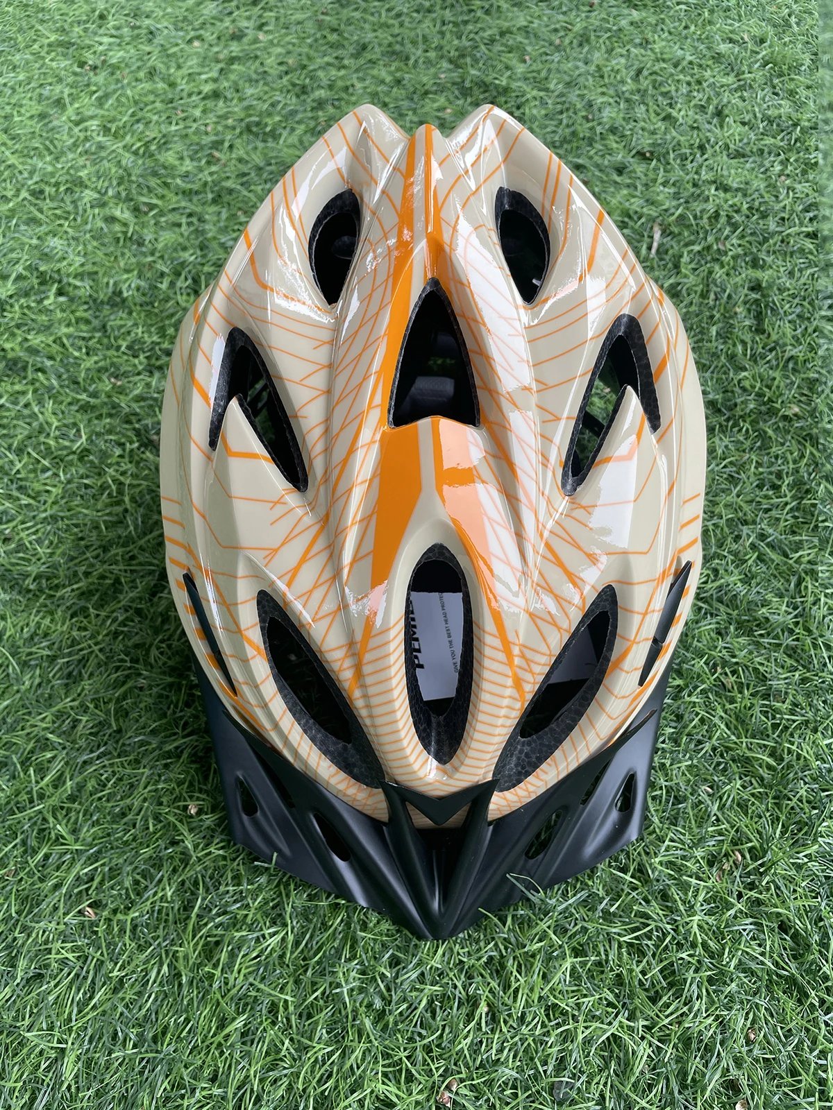 PEMILA 2024 New Ultralight Cycling Helmet Cycling Safety Cap MTB Bicycle Helmet For Women Men Racing Equipment Bike Helmet Visor