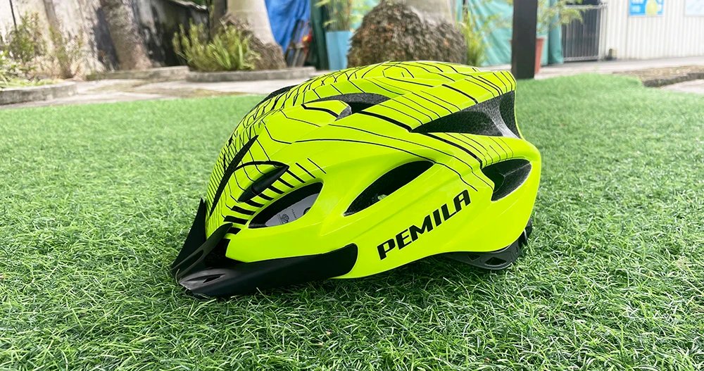 PEMILA 2024 New Ultralight Cycling Helmet Cycling Safety Cap MTB Bicycle Helmet For Women Men Racing Equipment Bike Helmet Visor